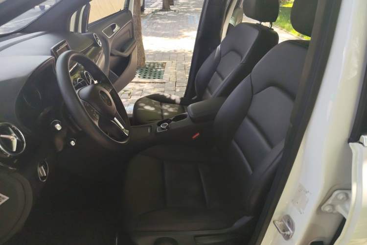 Used Mercedes-Benz B-Class 2012 B 180 Left Front Seat