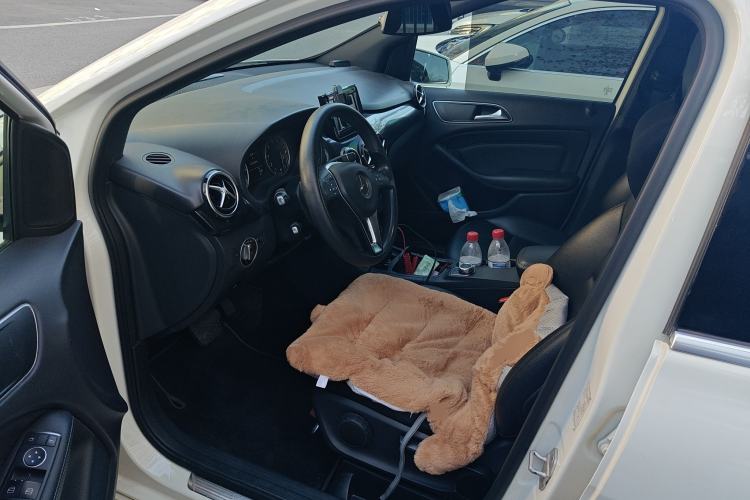Used Mercedes-Benz B-Class 2012 B 180 Left Front Seat