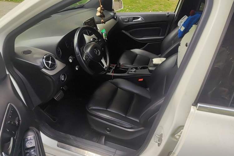 Used Mercedes-Benz B-Class 2012 B 200 Left Front Seat