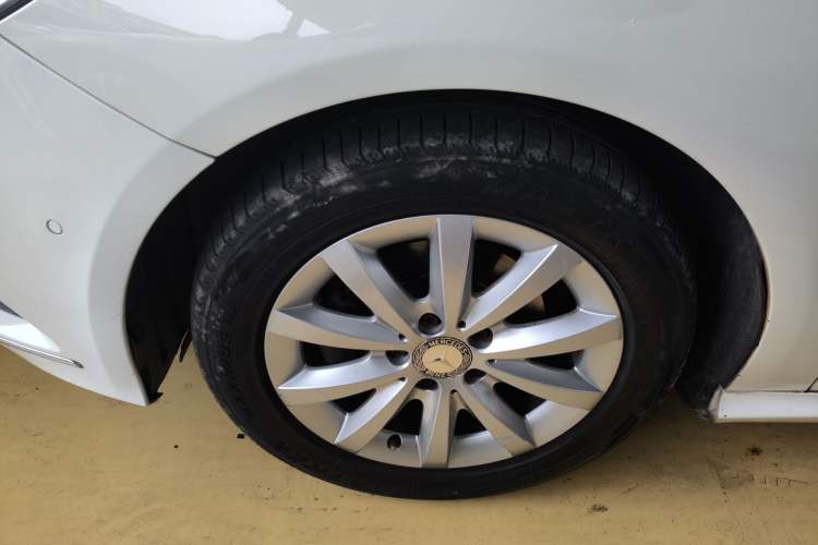 Used Mercedes-Benz B-Class 2012 B 180 Left Front Wheel Hub