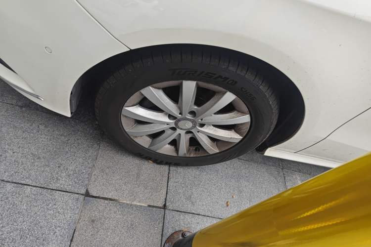 Used Mercedes-Benz B-Class 2012 B 180 base model (imported) Left Front Wheel Hub