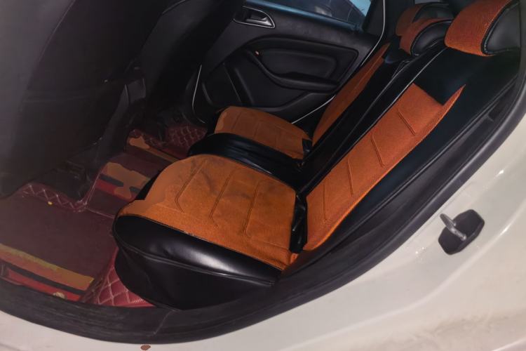 Used Mercedes-Benz B-Class 2012 B 180 Left Rear Seat