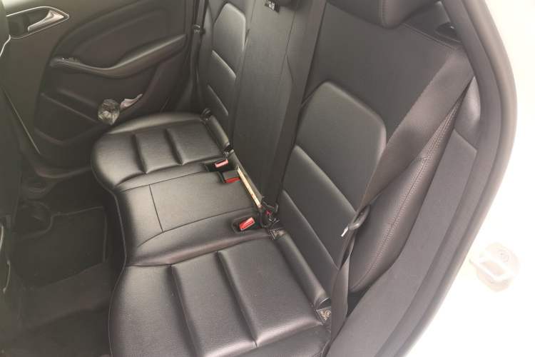 Used Mercedes-Benz B-Class 2012 B 180 Left Rear Seat