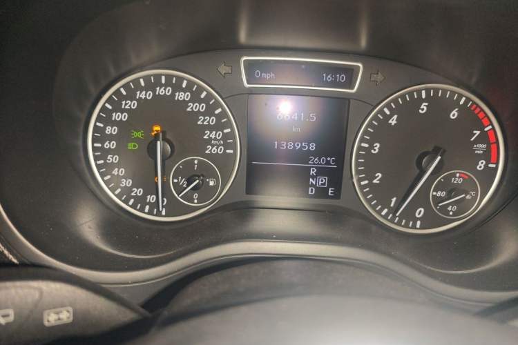 Used Mercedes-Benz B-Class 2012 B 180 Odometer Close Up