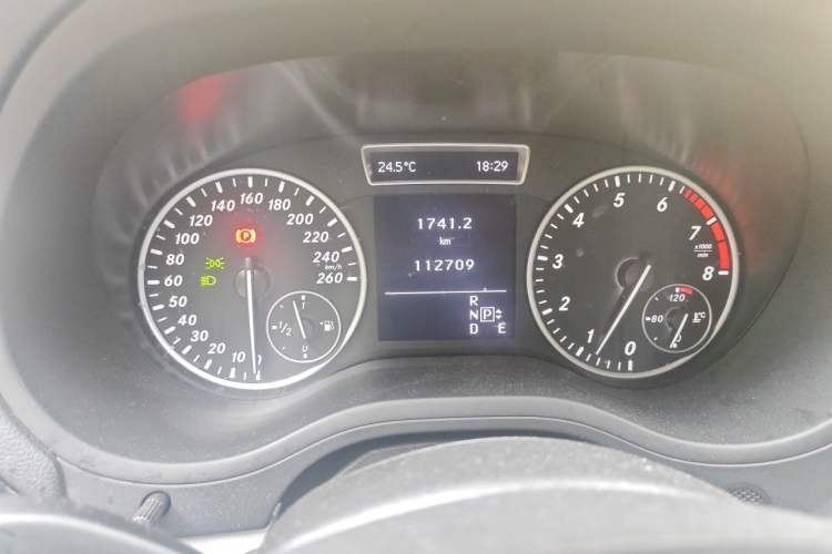 Used Mercedes-Benz B-Class 2012 B 180 Odometer Close Up