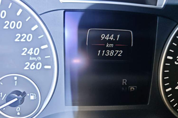 Used Mercedes-Benz B-Class 2012 B 200 Odometer Close Up