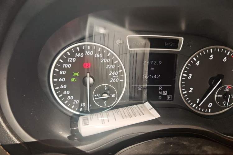 Used Mercedes-Benz B-Class 2012 B 200 Odometer Close Up