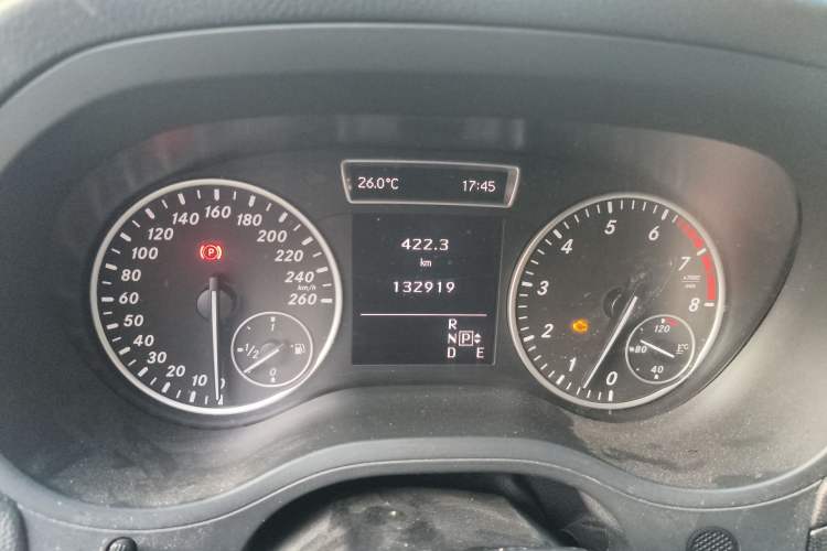Used Mercedes-Benz B-Class 2012 B 180 Odometer Close Up