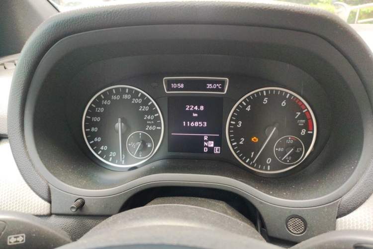 Used Mercedes-Benz B-Class 2012 B 200 Odometer Close Up