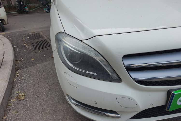 Used Mercedes-Benz B-Class 2012 B 200 Right Front Headlight