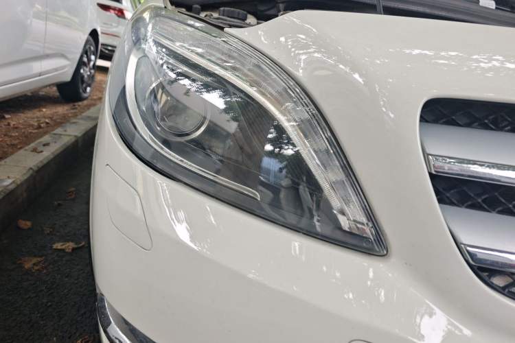 Used Mercedes-Benz B-Class 2012 B 200 Right Front Headlight
