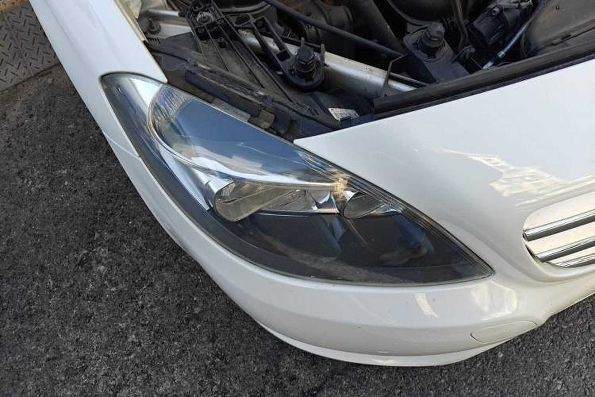 Used Mercedes-Benz B-Class 2012 B 180 Right Front Headlight