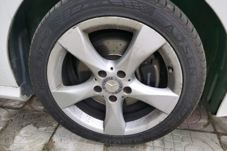 Used Mercedes-Benz B-Class 2012 B 200 Right Front Wheel Hub