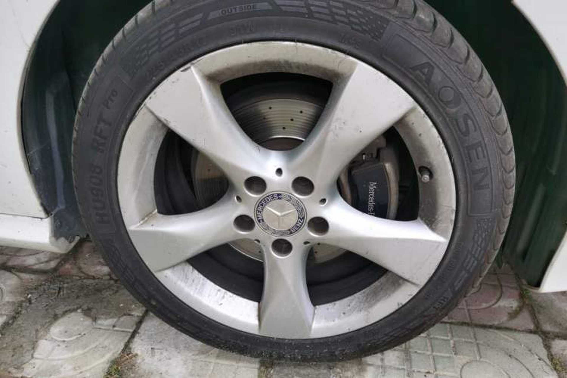 Used Mercedes-Benz B-Class 2012 B 200 Right Front Wheel Hub