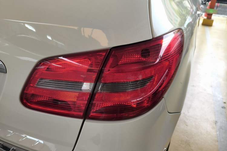 Used Mercedes-Benz B-Class 2012 B 180 Right Rear Taillight