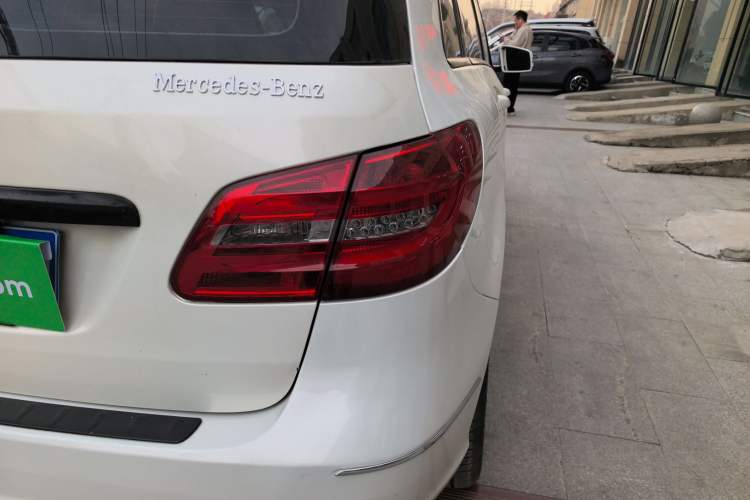 Used Mercedes-Benz B-Class 2012 B 200 Right Rear Taillight