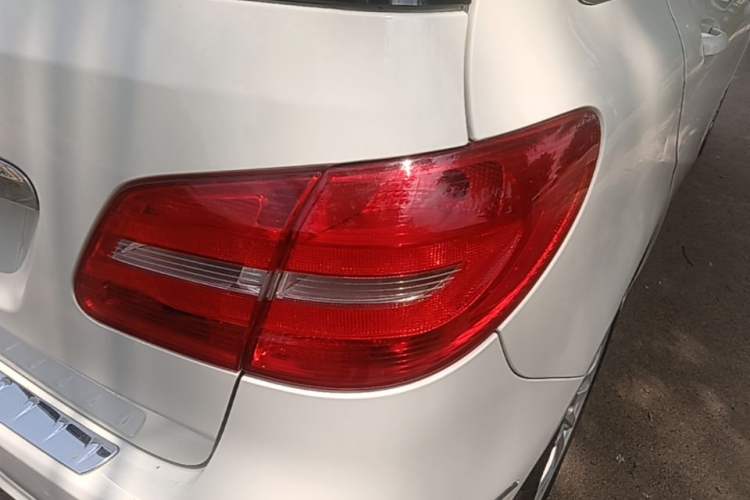 Used Mercedes-Benz B-Class 2012 B 180 Right Rear Taillight