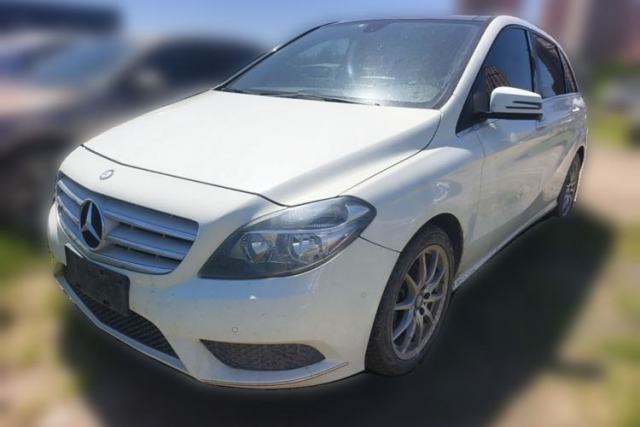 Ojetý Mercedes-Benz B-Class 2012 B 180