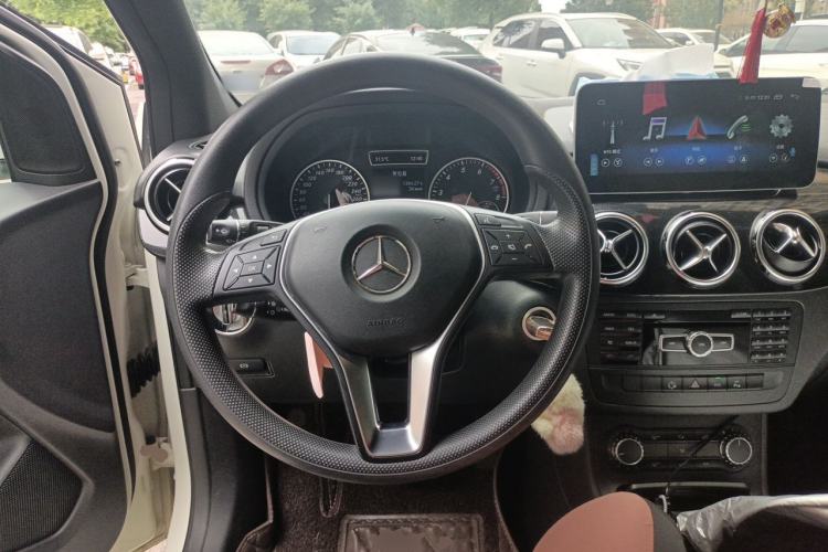 Used Mercedes-Benz B-Class 2012 B 180 Steering Wheel