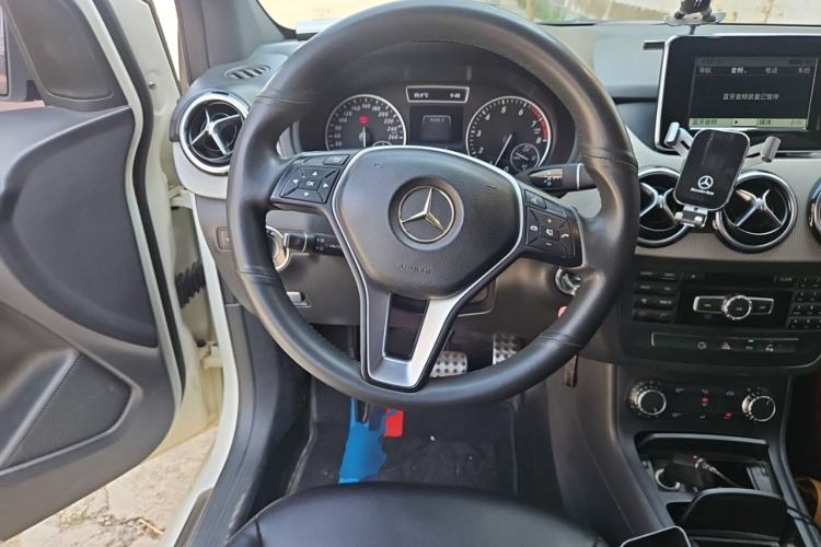Used Mercedes-Benz B-Class 2012 B 200 Steering Wheel