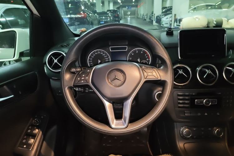 Used Mercedes-Benz B-Class 2012 B 180 Steering Wheel