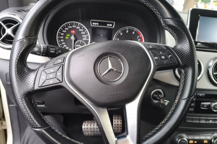 Used Mercedes-Benz B-Class 2012 B 200 Steering Wheel