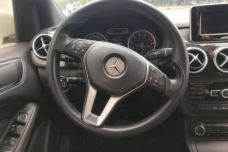 Used Mercedes-Benz B-Class 2012 B 180 Steering Wheel