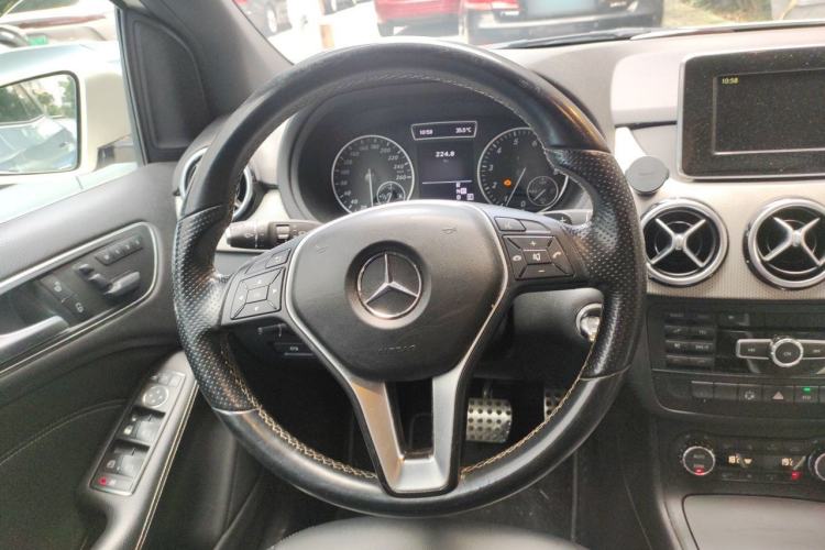Used Mercedes-Benz B-Class 2012 B 200 Steering Wheel