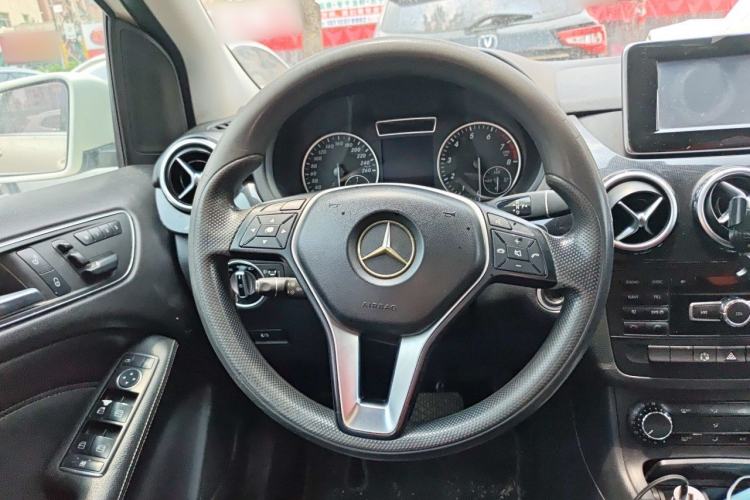 Used Mercedes-Benz B-Class 2012 B 180 Steering Wheel