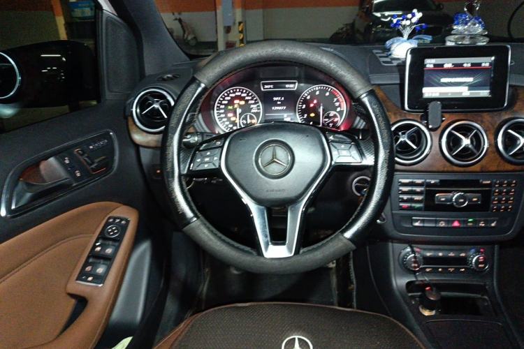 Used Mercedes-Benz B-Class 2012 B 200 Steering Wheel