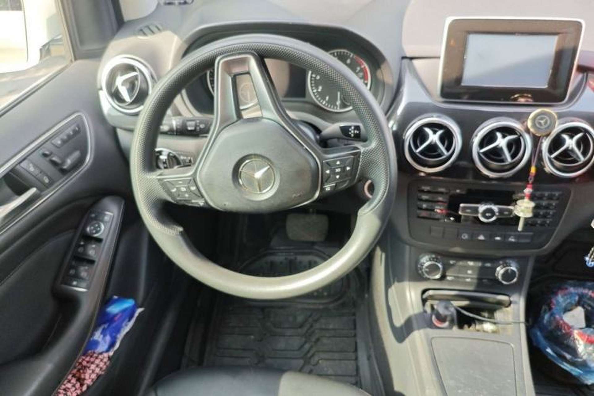 Used Mercedes-Benz B-Class 2012 B 180 Steering Wheel