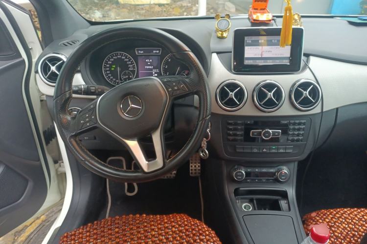 Used Mercedes-Benz B-Class 2012 B 200 Steering Wheel