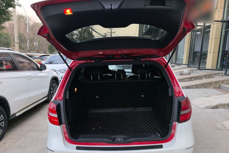 Used Mercedes-Benz B-Class 2012 B 200 Trunk