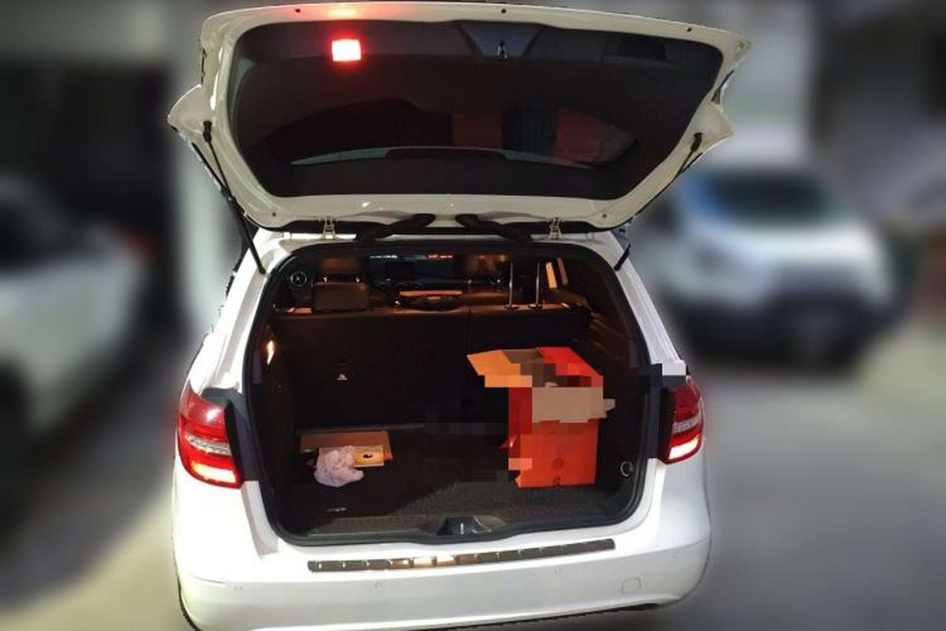 Used Mercedes-Benz B-Class 2012 B 200 Trunk