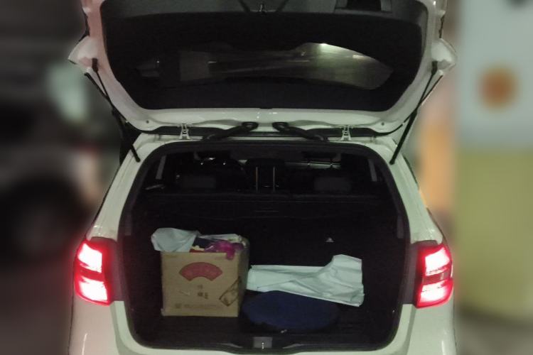 Used Mercedes-Benz B-Class 2012 B 180 Trunk