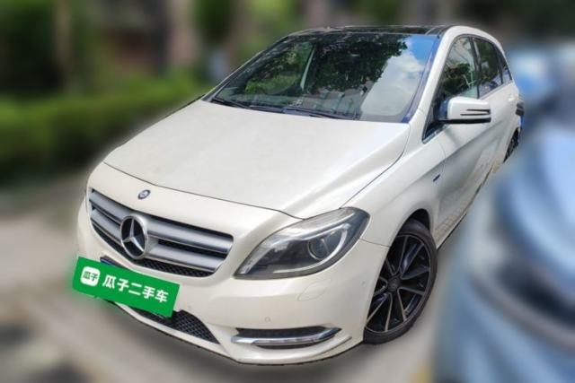 Ojetý Mercedes-Benz B-Class 2012 B 200