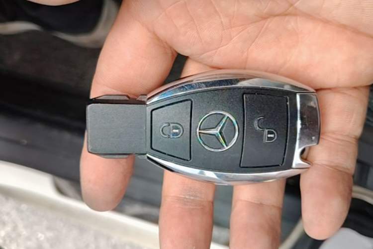 Used Mercedes-Benz B-Class 2012 B 180 Vehicle Key
