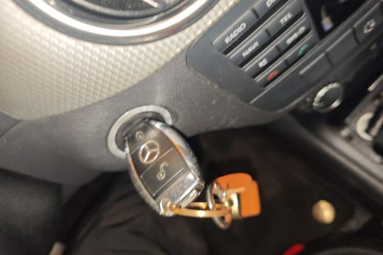 Used Mercedes-Benz B-Class 2012 B 200 Vehicle Key