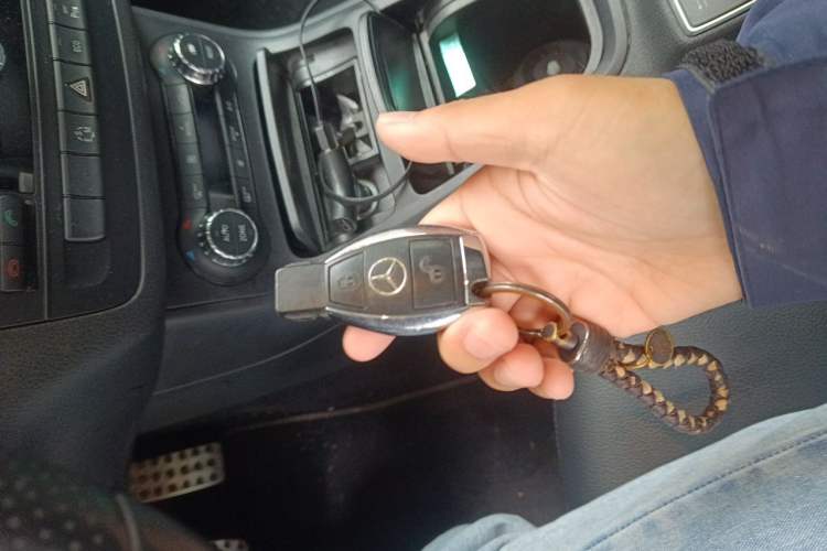 Used Mercedes-Benz B-Class 2012 B 200 Vehicle Key