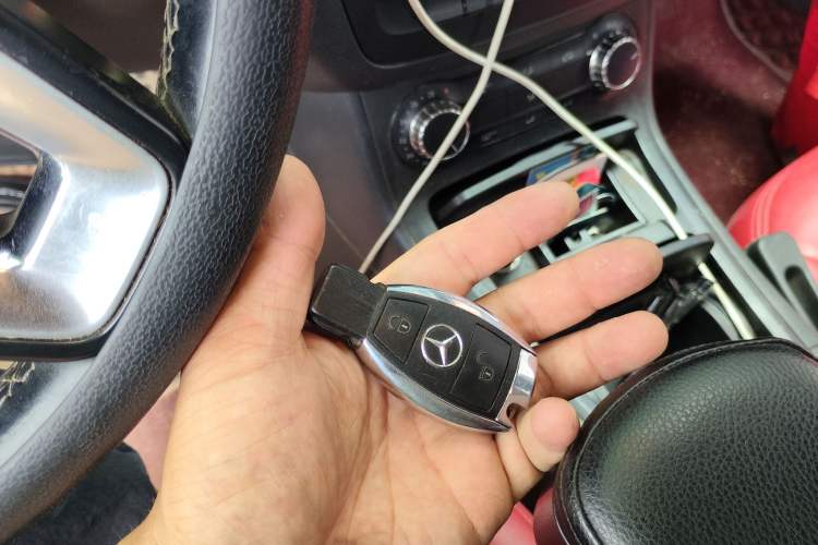 Used Mercedes-Benz B-Class 2012 B 200 Vehicle Key
