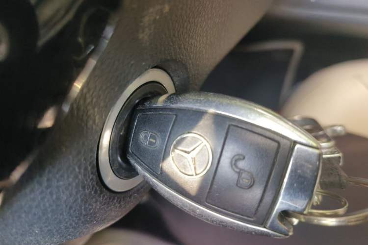 Used Mercedes-Benz B-Class 2012 B 180 Vehicle Key