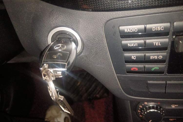 Used Mercedes-Benz B-Class 2012 B 180 Vehicle Key