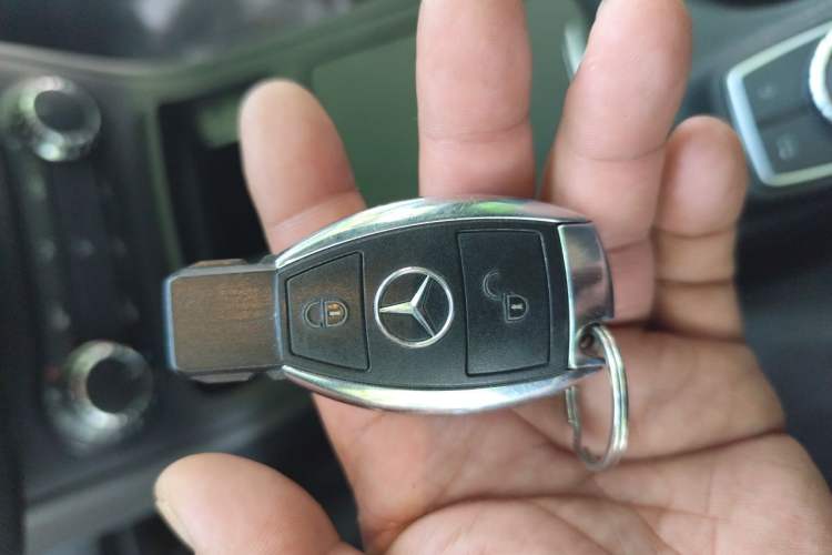 Used Mercedes-Benz B-Class 2012 B 180 Vehicle Key