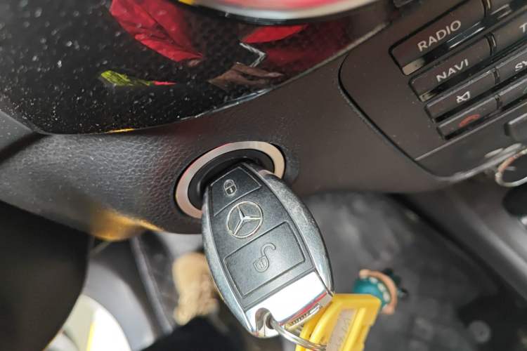 Used Mercedes-Benz B-Class 2012 B 180 Vehicle Key