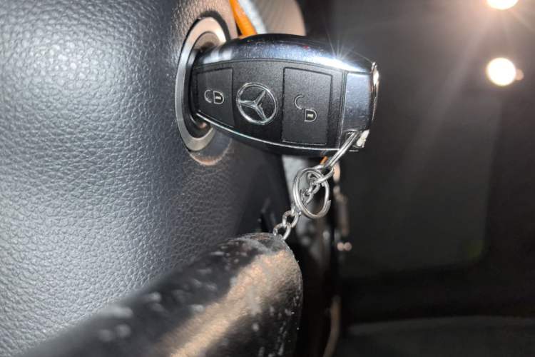 Used Mercedes-Benz B-Class 2012 B 200 Vehicle Key
