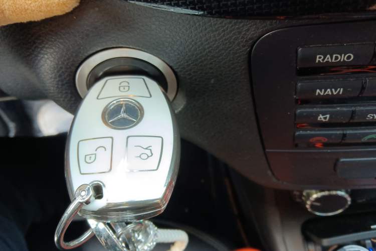 Used Mercedes-Benz B-Class 2012 B 180 Vehicle Key