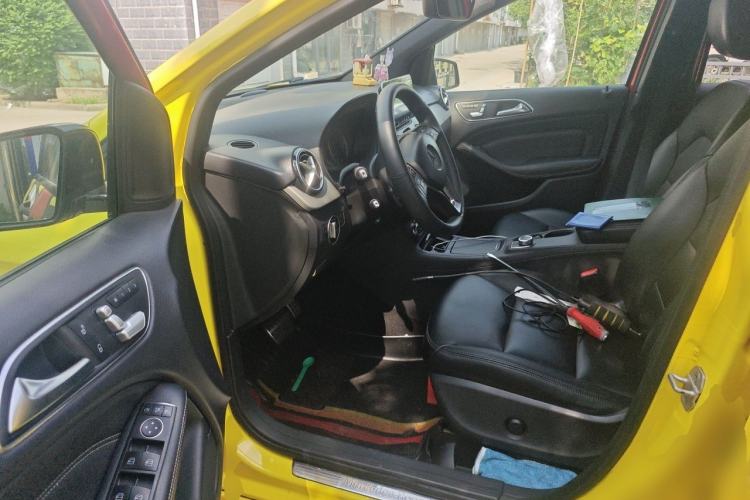 Used Mercedes-Benz B-Class 2012 B 200 Driver Seat