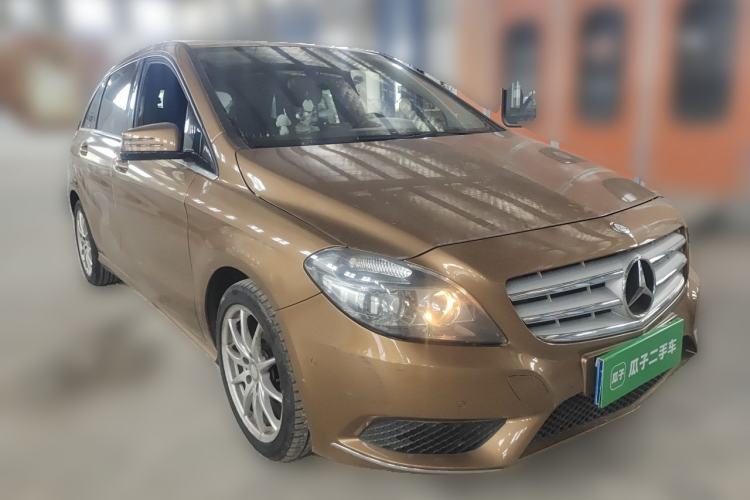 Used Mercedes-Benz B-Class 2012 B 180 base model (imported) Front Right 45 Deg