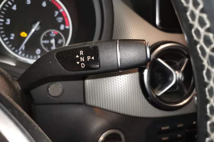 Used Mercedes-Benz B-Class 2012 B 200 Gear Lever