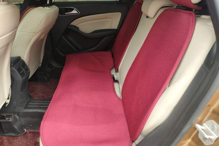 Used Mercedes-Benz B-Class 2012 B 200 Left Rear Seat